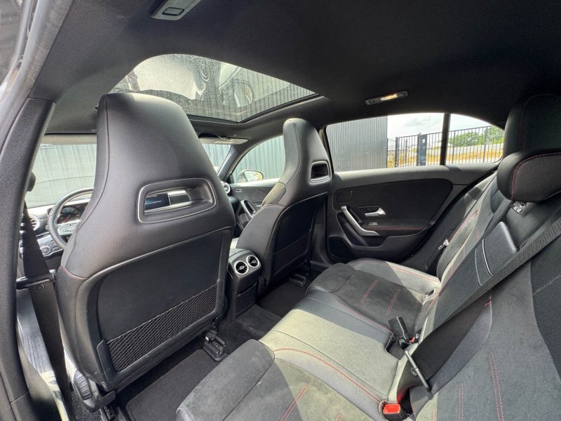 MERCEDES-BENZ Classe A 180d Pack-AMG 1.5 d 8V 7G-DCT 116 cv Boîte auto