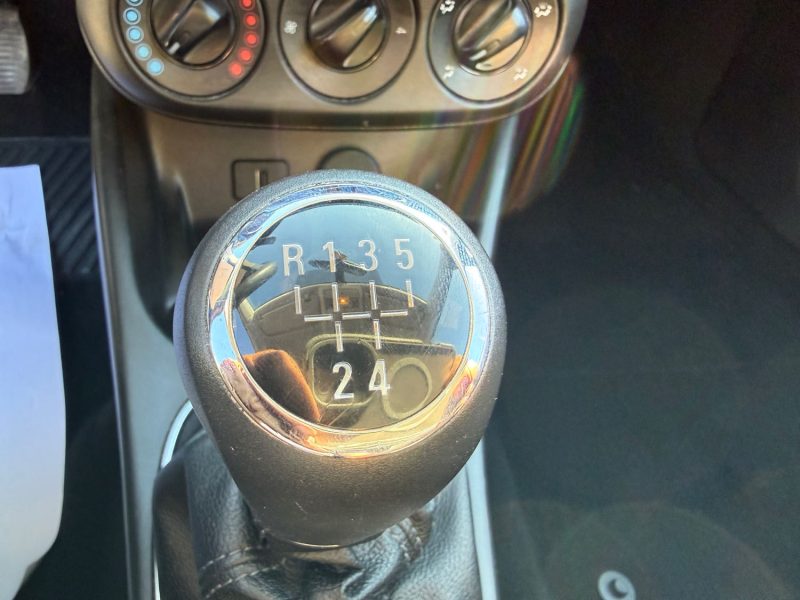 OPEL CORSA 1.4 90 EDITION 60MKM