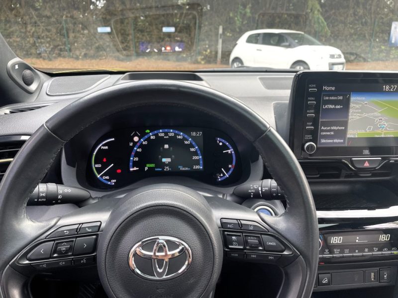 TOYOTA YARIS 1.5 HYBRID PREMIERE  AWD