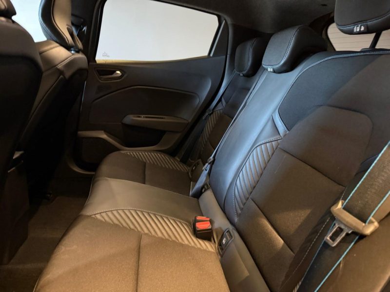 RENAULT CLIO ESPRIT ALPINE E-TECH FULL HYBRID 145 / BOSE 