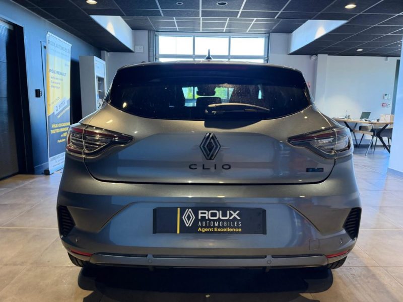 RENAULT CLIO ESPRIT ALPINE E-TECH FULL HYBRID 145 / BOSE 