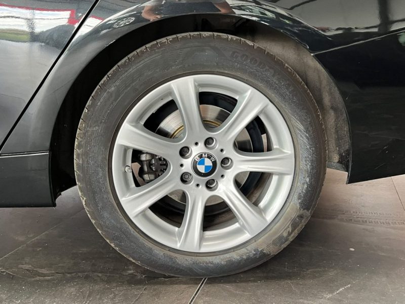🚗 B.M.W. SÉRIE 3 GT 320D 190 Ch 🌞 Toit ouvrant  📡 Radar de recul ❄️ Climatisation