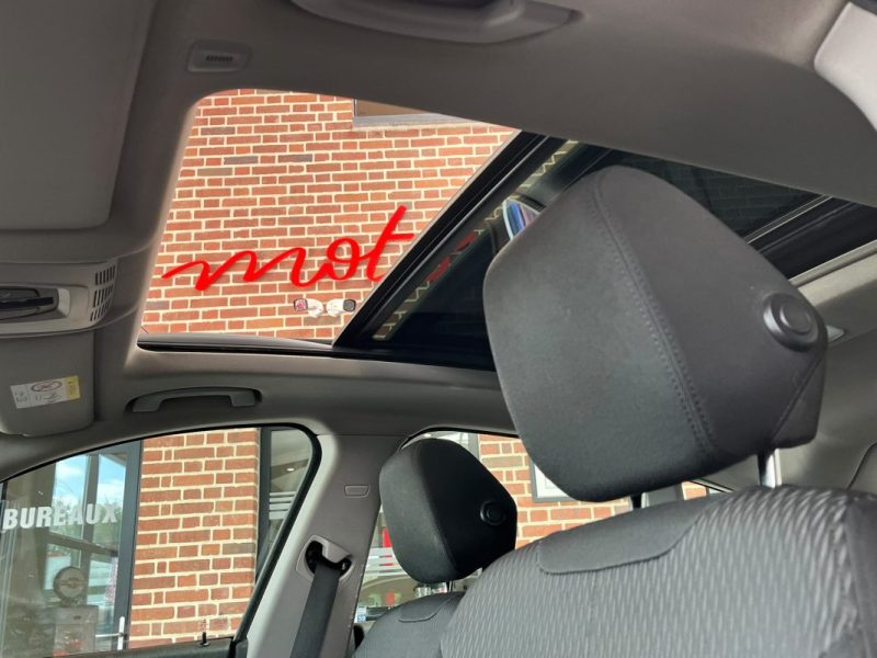 🚗 B.M.W. SÉRIE 3 GT 320D 190 Ch 🌞 Toit ouvrant  📡 Radar de recul ❄️ Climatisation