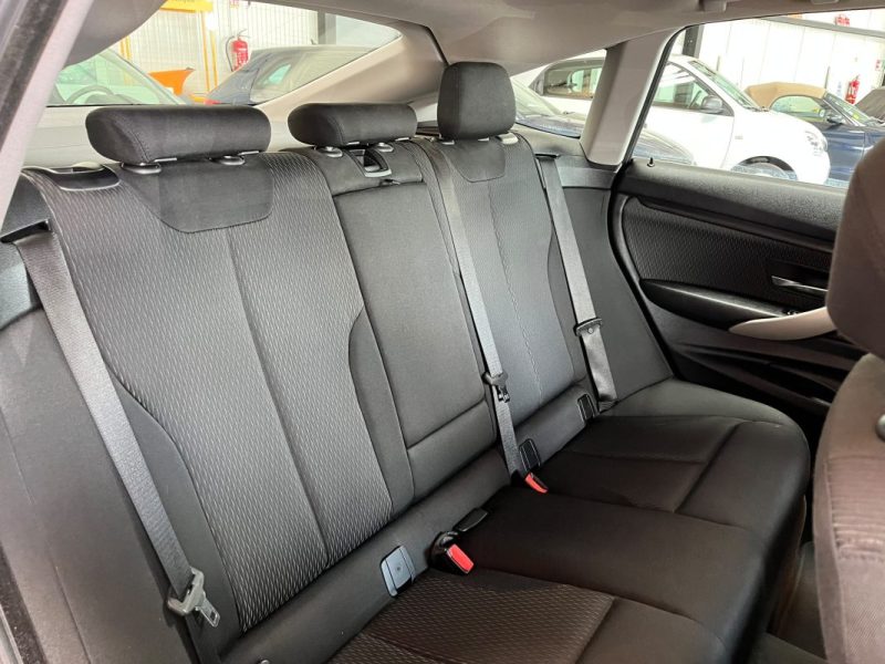 🚗 B.M.W. SÉRIE 3 GT 320D 190 Ch 🌞 Toit ouvrant  📡 Radar de recul ❄️ Climatisation