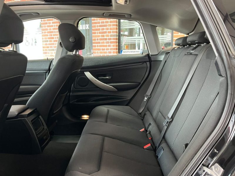 🚗 B.M.W. SÉRIE 3 GT 320D 190 Ch 🌞 Toit ouvrant  📡 Radar de recul ❄️ Climatisation