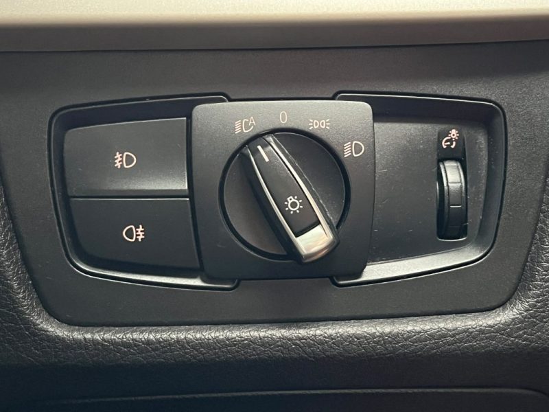 🚗 B.M.W. SÉRIE 3 GT 320D 190 Ch 🌞 Toit ouvrant  📡 Radar de recul ❄️ Climatisation