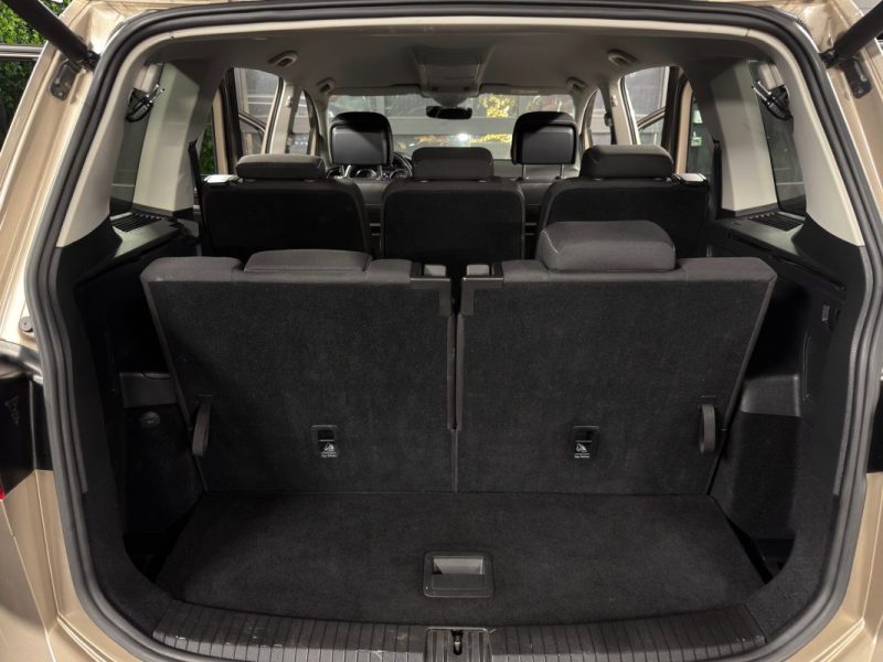 VOLKSWAGEN TOURAN III LOUNGE 1.5 TSI EVO 150 Cv 1ERE MAIN / 7 PLACES APPLE & ANDROID - Garantie 1 an