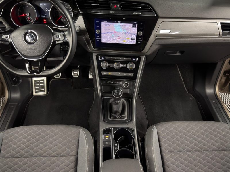 VOLKSWAGEN TOURAN III LOUNGE 1.5 TSI EVO 150 Cv 1ERE MAIN / 7 PLACES APPLE & ANDROID - Garantie 1 an