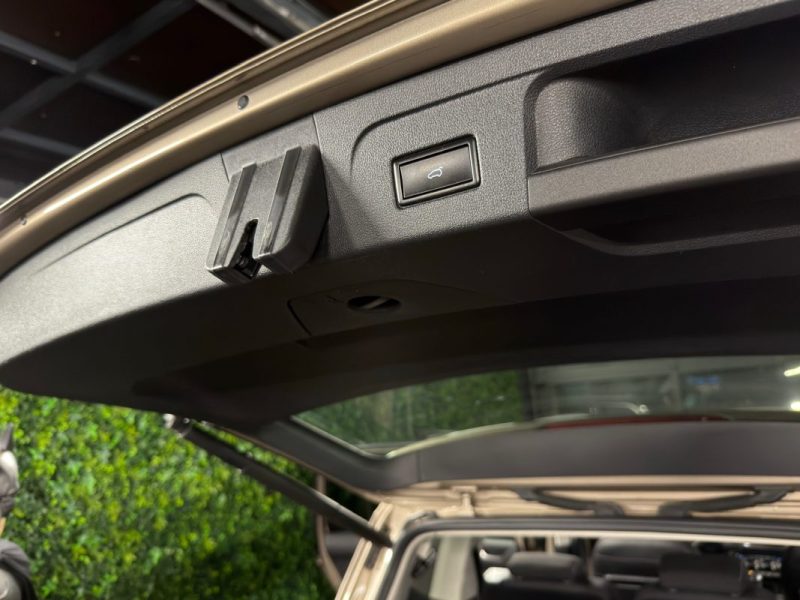 VOLKSWAGEN TOURAN III LOUNGE 1.5 TSI EVO 150 Cv 1ERE MAIN / 7 PLACES APPLE & ANDROID - Garantie 1 an
