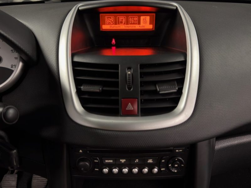PEUGEOT 207 PHASE ( 2 ) 1.4 HDI 70 Cv 5 PORTES / 77 100 Kms - GARANTIE 1 AN