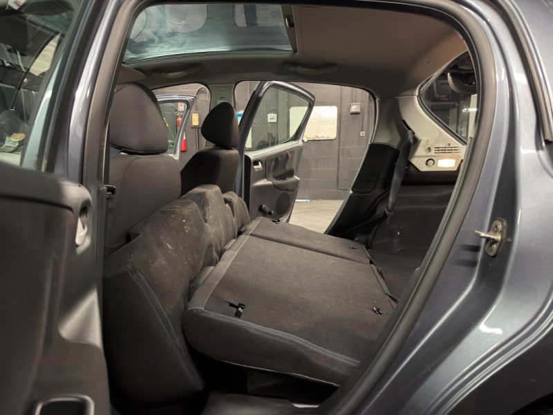 PEUGEOT 207 PHASE ( 2 ) 1.4 HDI 70 Cv 5 PORTES / 77 100 Kms - GARANTIE 1 AN