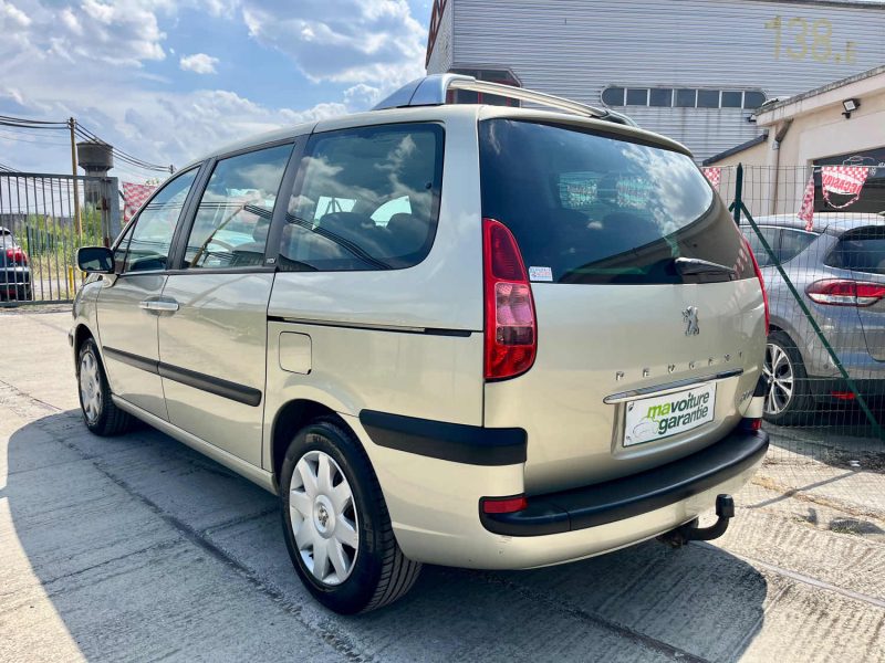 Peugeot 807 2.0 HDi 120 Ch Confort 8 Places Entretien Suivi Garantie 6 Mois