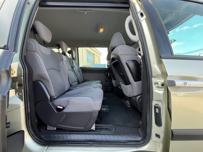 Peugeot 807 2.0 HDi 120 Ch Confort 8 Places Entretien Suivi Garantie 6 Mois