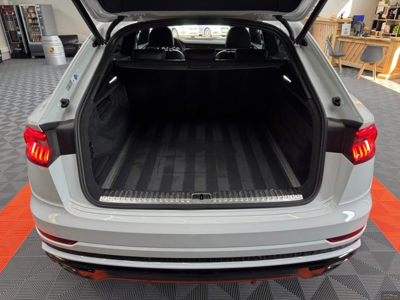 AUDI Q8 55 TFSI e QUATTRO S-LINE 381CH - CAMERA - CARPLAY - JANTES 23" . GARANTIE 12 - 60 MOIS  2021