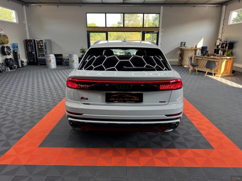 AUDI Q8 55 TFSI e QUATTRO S-LINE 381CH - CAMERA - CARPLAY - JANTES 23" . GARANTIE 12 - 60 MOIS  2021