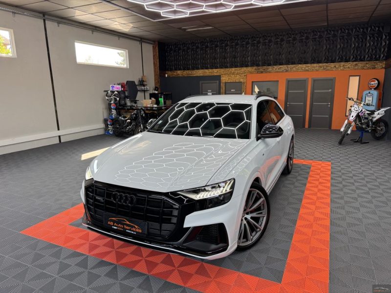 AUDI Q8 55 TFSI e QUATTRO S-LINE 381CH - CAMERA - CARPLAY - JANTES 23" . GARANTIE 12 - 60 MOIS  2021