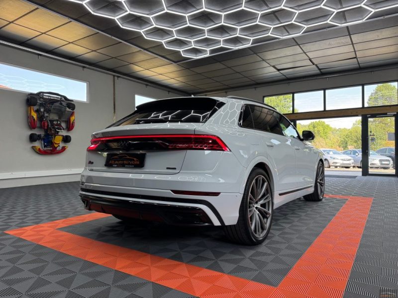 AUDI Q8 55 TFSI e QUATTRO S-LINE 381CH - CAMERA - CARPLAY - JANTES 23" . GARANTIE 12 - 60 MOIS  2021