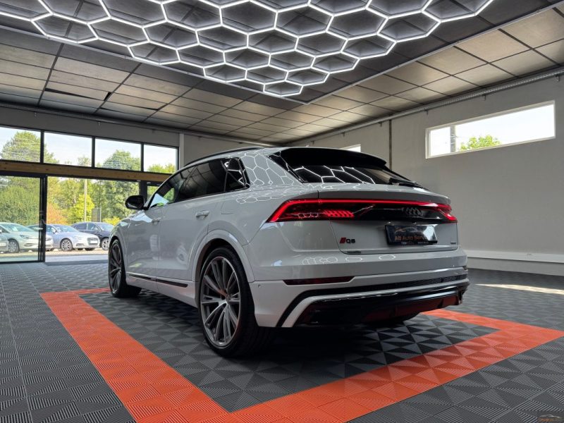AUDI Q8 55 TFSI e QUATTRO S-LINE 381CH - CAMERA - CARPLAY - JANTES 23" . GARANTIE 12 - 60 MOIS  2021