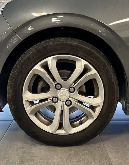 PEUGEOT 208 1.2 VTI ALLURE 5P 2012