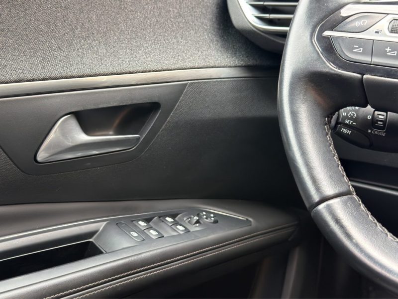 PEUGEOT 5008 II 1.6 BLUEHDI 120 S&S ALLURE EAT6