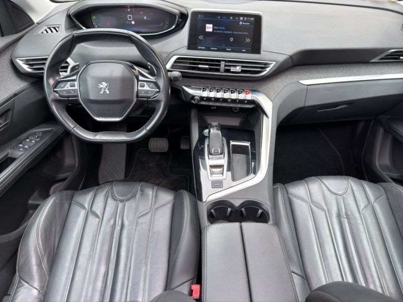PEUGEOT 5008 II 1.5 BLUEHDI 130 S&S ALLURE EAT8 / TOIT OUVRANT / 7 PLACES