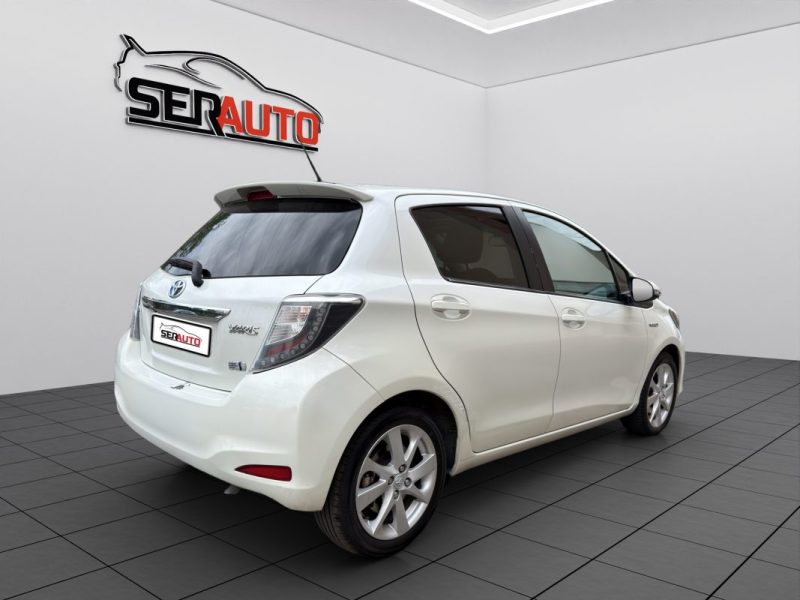 TOYOTA YARIS III HYBRID 100H STYLE