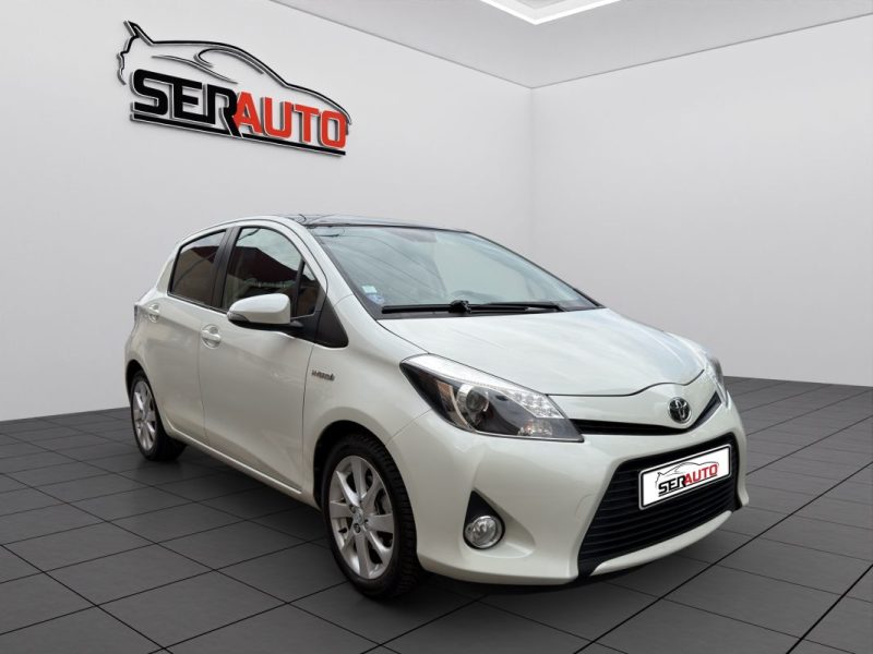 TOYOTA YARIS III HYBRID 100H STYLE