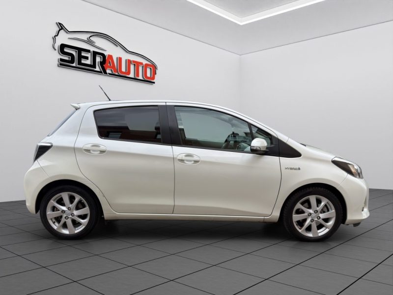 TOYOTA YARIS III HYBRID 100H STYLE