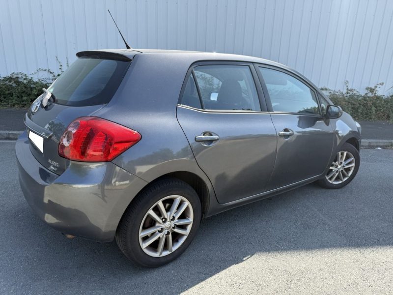 TOYOTA AURIS 2.0 D-4D 126 cv