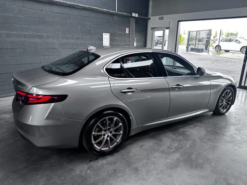 ALFA ROMEO GIULIA 2.0 TB 200CV AT8 SUPER 