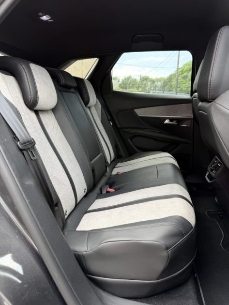 PEUGEOT 3008 II (2) HYBRID 225 CH GT PACK E-EAT8 2021