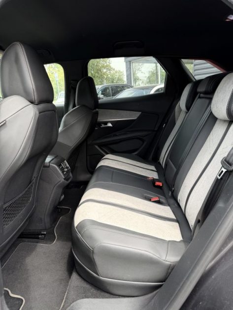 PEUGEOT 3008 II (2) HYBRID 225 CH GT PACK E-EAT8 2021