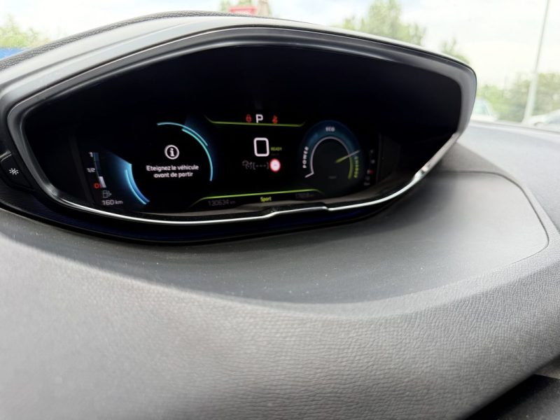 PEUGEOT 3008 II (2) HYBRID 225 CH GT PACK E-EAT8 2021