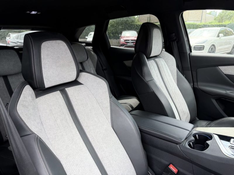 PEUGEOT 3008 II (2) HYBRID 225 CH GT PACK E-EAT8 2021