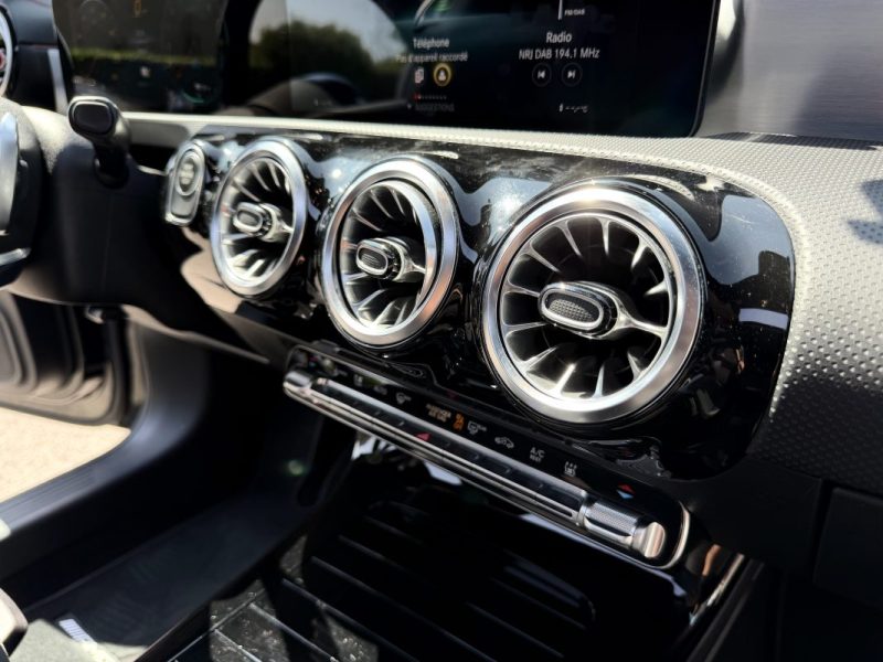 MERCEDES BENZ CLASSE CLA SHOOTING BRAKE 250 E 160+102CH AMG LINE 8G-DCT 2021