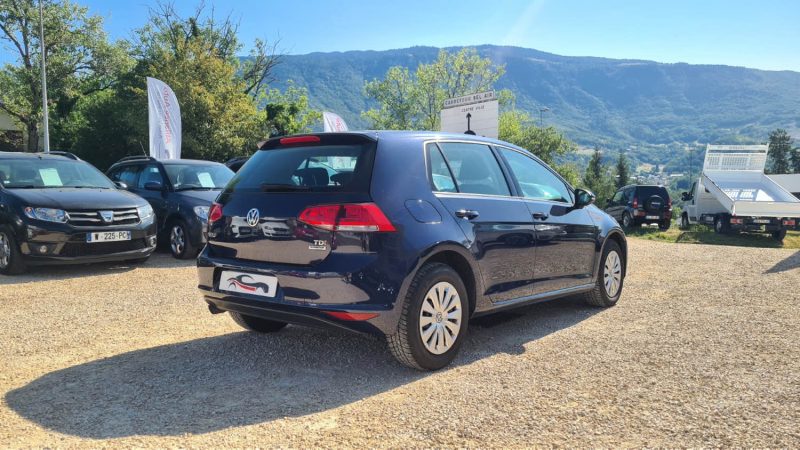 VOLKSWAGEN Golf 7 - 1.6 Tdi Trendline 110ch diesel