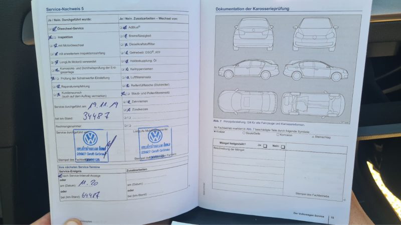 VOLKSWAGEN Golf 7 - 1.6 Tdi Trendline 110ch diesel