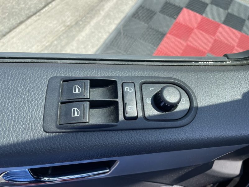 VOLKSWAGEN MULTIVAN 2.0 TDI HIGHLINE 4MOTION T5 2012