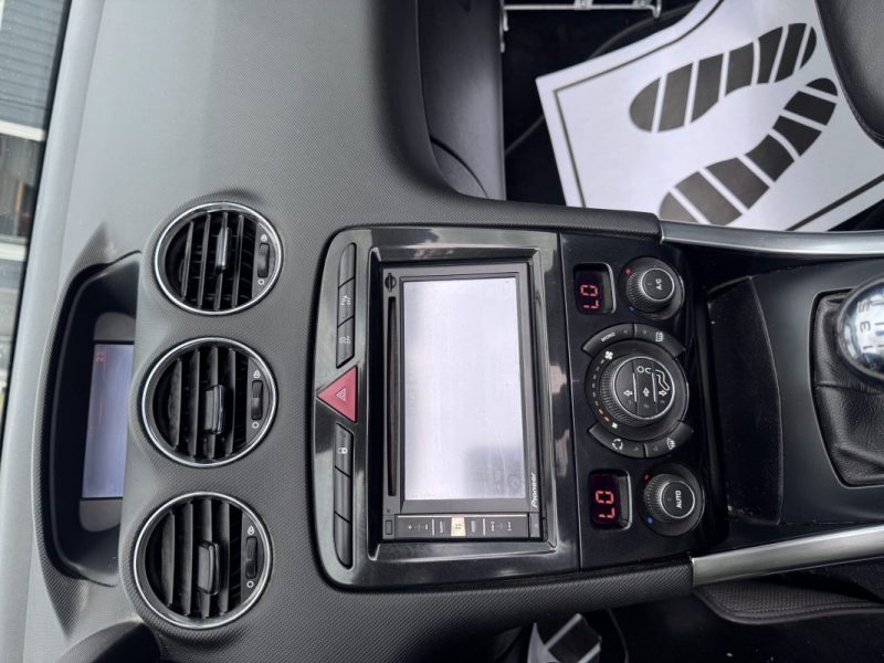 PEUGEOT  308  1.6 I 120CV DISTRIBUTION PAR CHAINE 