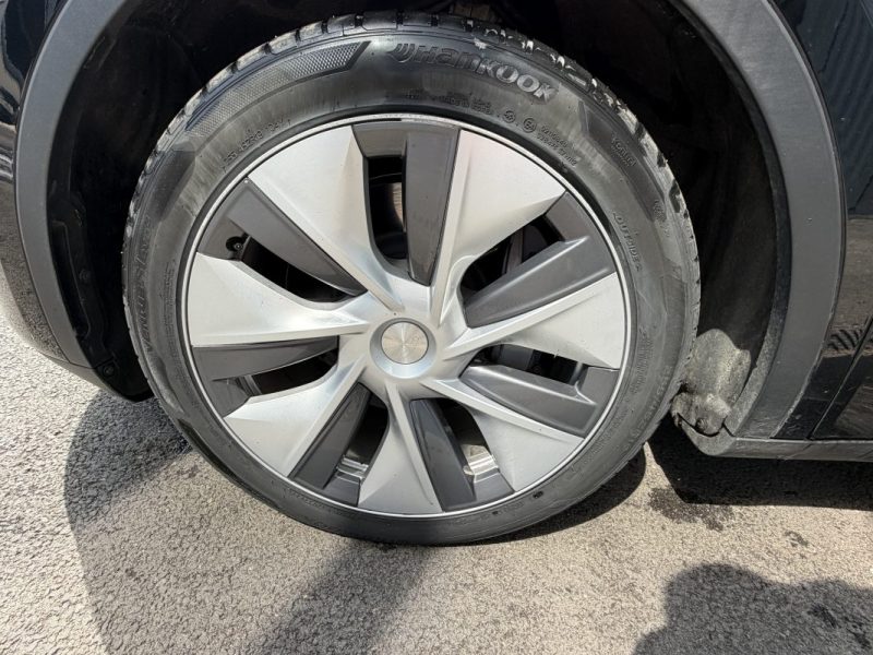 TESLA MODEL Y  STANDARD RWD 2023 