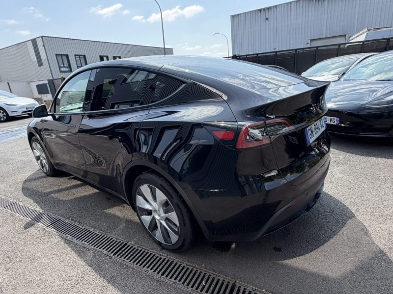 TESLA MODEL Y  STANDARD RWD 2023 