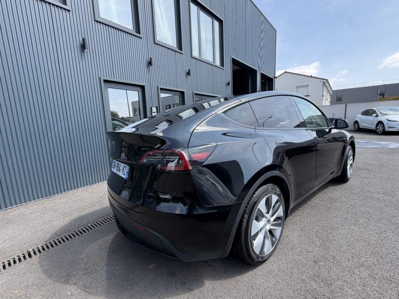TESLA MODEL Y  STANDARD RWD 2023 