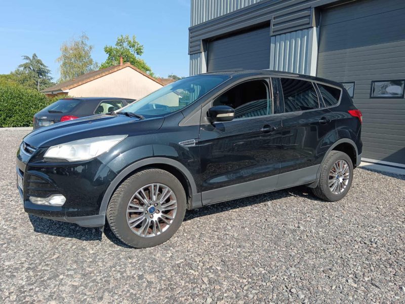 FORD KUGA 2.0 TDCI 140 TITANIUM 4X2 BVM6 CT OK / 1ère Main / DISTRIBUTION NEUVE