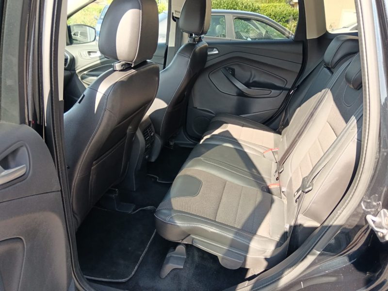 FORD KUGA 2.0 TDCI 140 TITANIUM 4X2 BVM6 CT OK / 1ère Main / DISTRIBUTION NEUVE