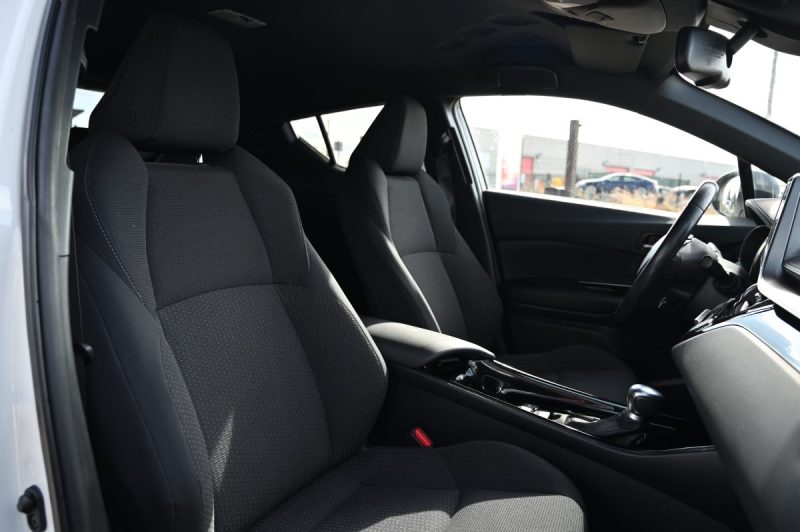 TOYOTA C-HR 122H DESIGN 09/2019