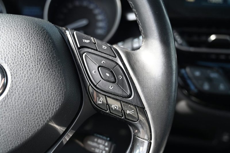 TOYOTA C-HR 122H DESIGN 09/2019