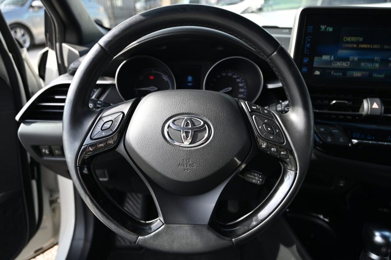 TOYOTA C-HR 122H DESIGN 09/2019