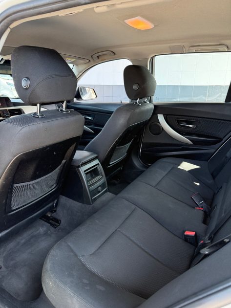 BMW 318D Touring F31 XDrive - Entretien à jour