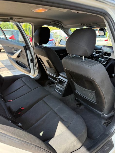 BMW 318D Touring F31 XDrive - Entretien à jour