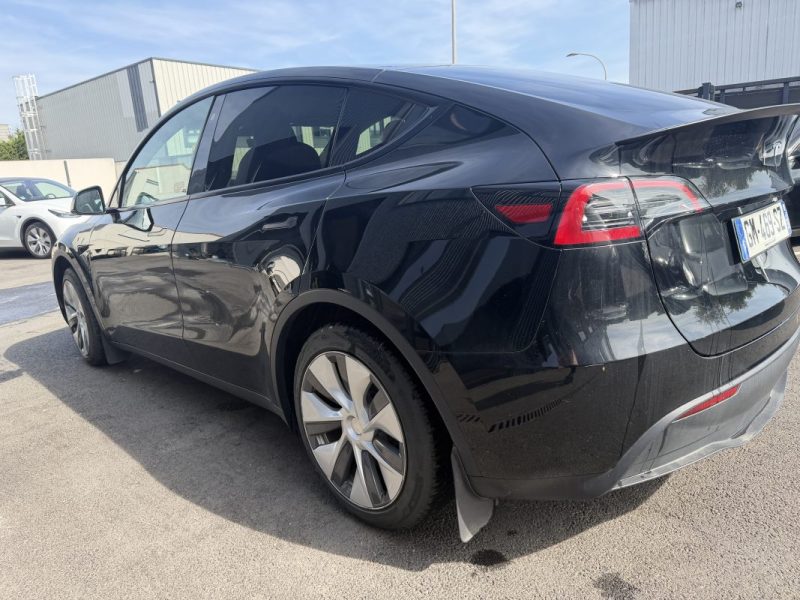TESLA MODEL Y STANDARD RWD 2023